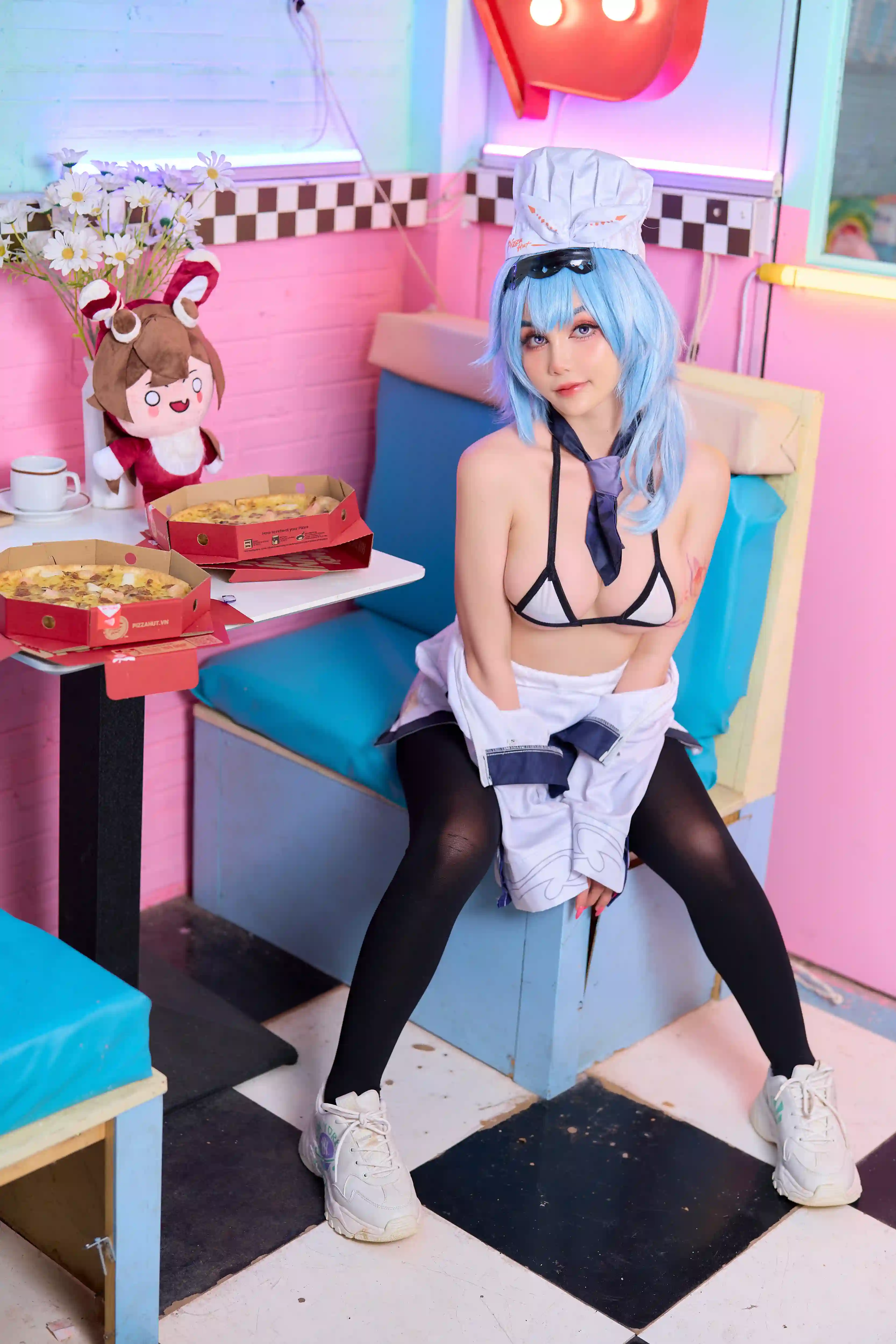 Joyce (Joyce Lin2x) cosplay Eula Pizza - Genshin Impact (9).webp