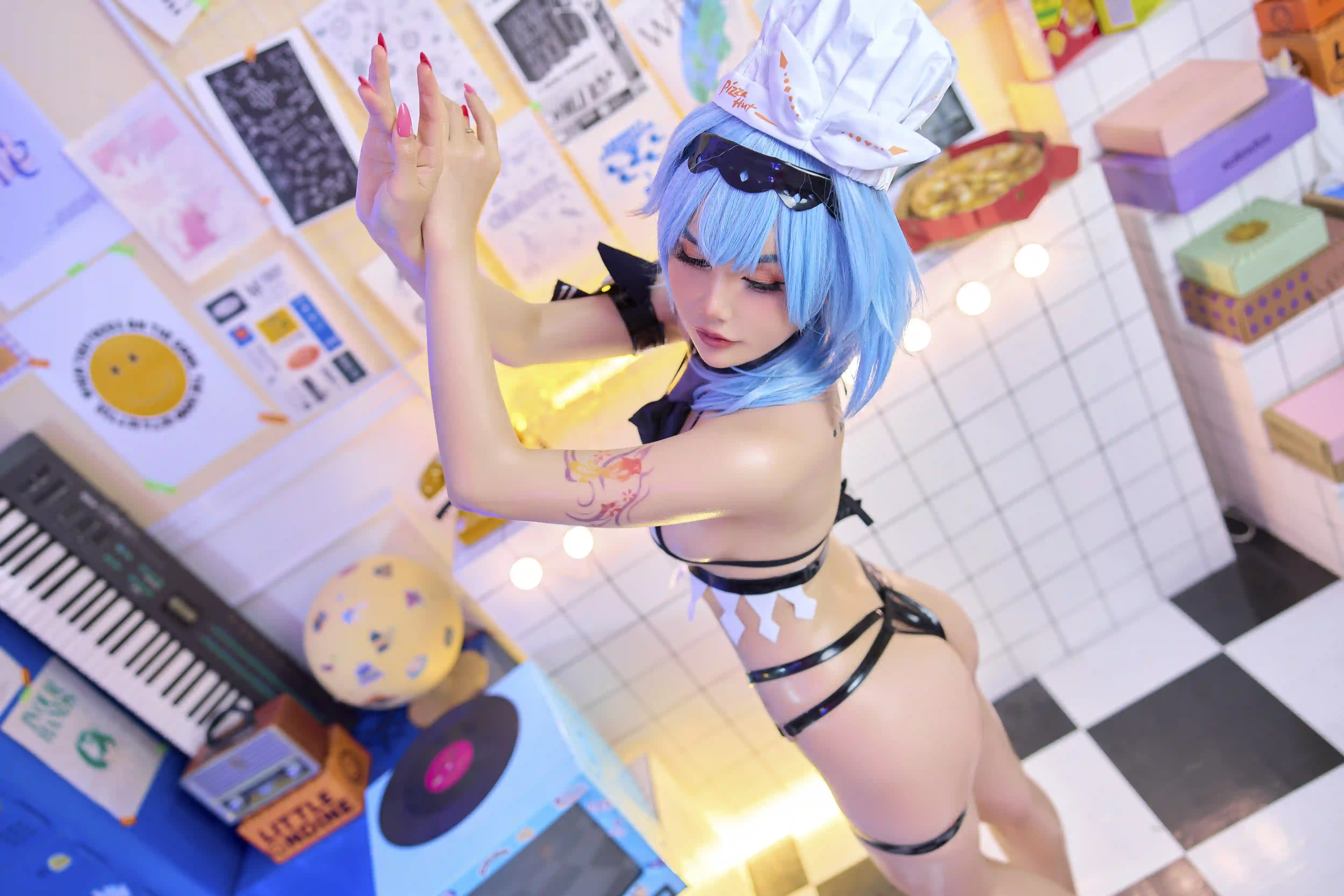 Joyce (Joyce Lin2x) cosplay Eula Pizza - Genshin Impact (30).webp
