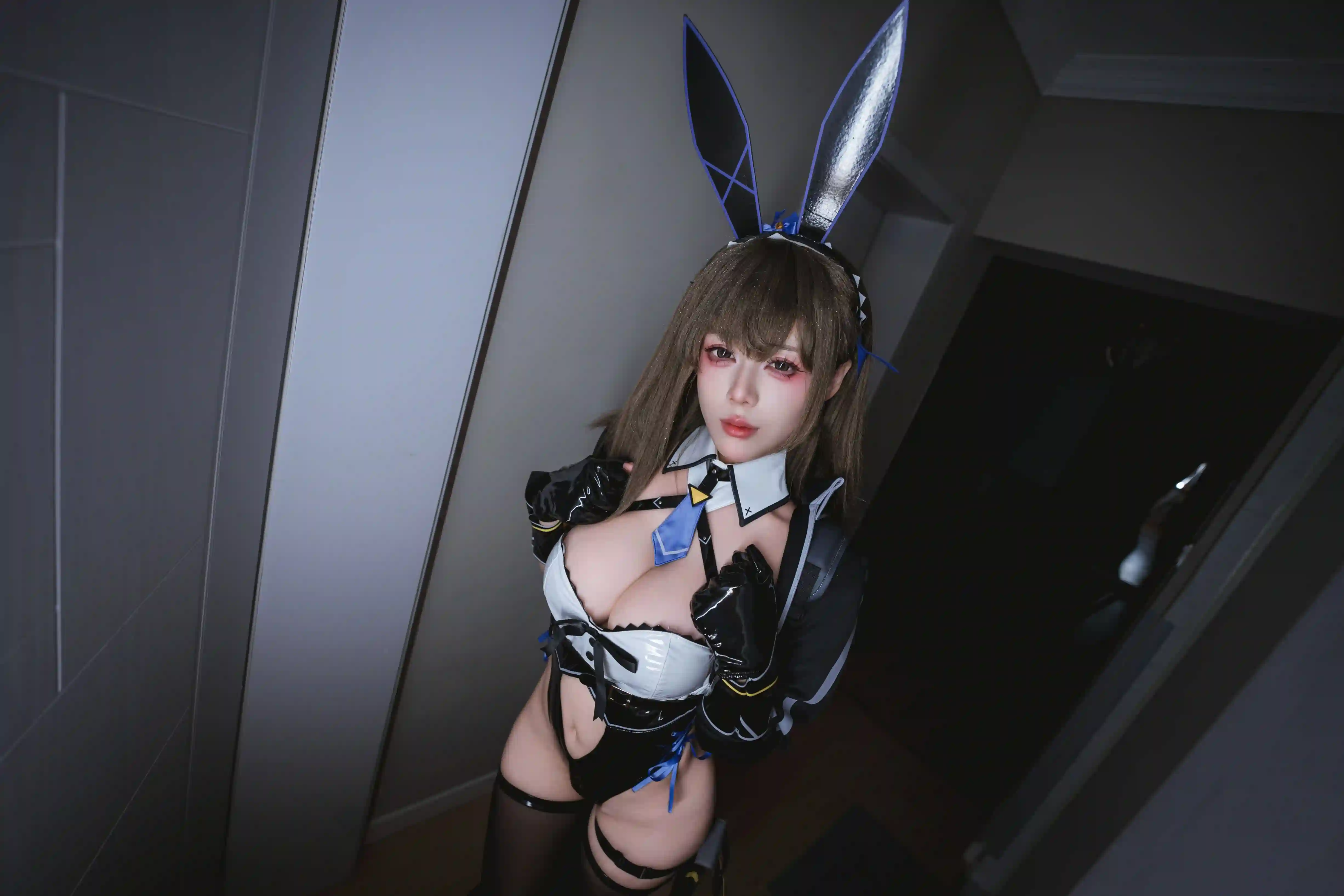 九言 (Jiu Yan) - Bunny Girl (1).webp