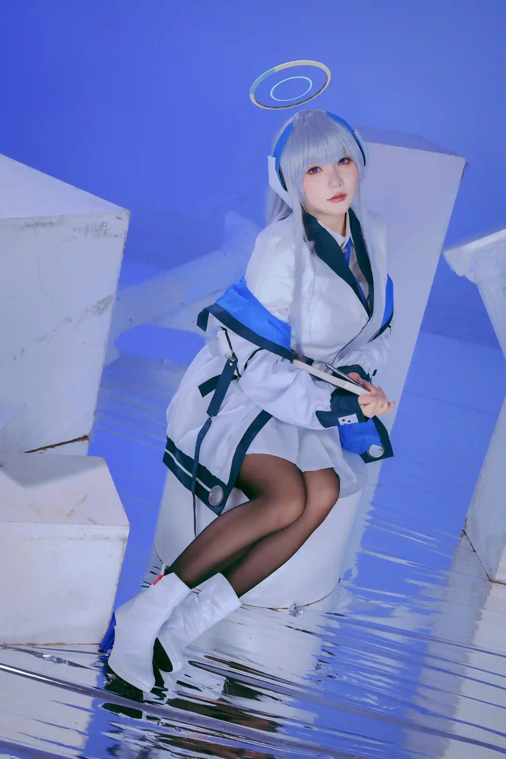 是一只熊仔吗 (Shi yi zhixiong zi ma) cosplay Ushio Noa - Blue Archive (6).webp