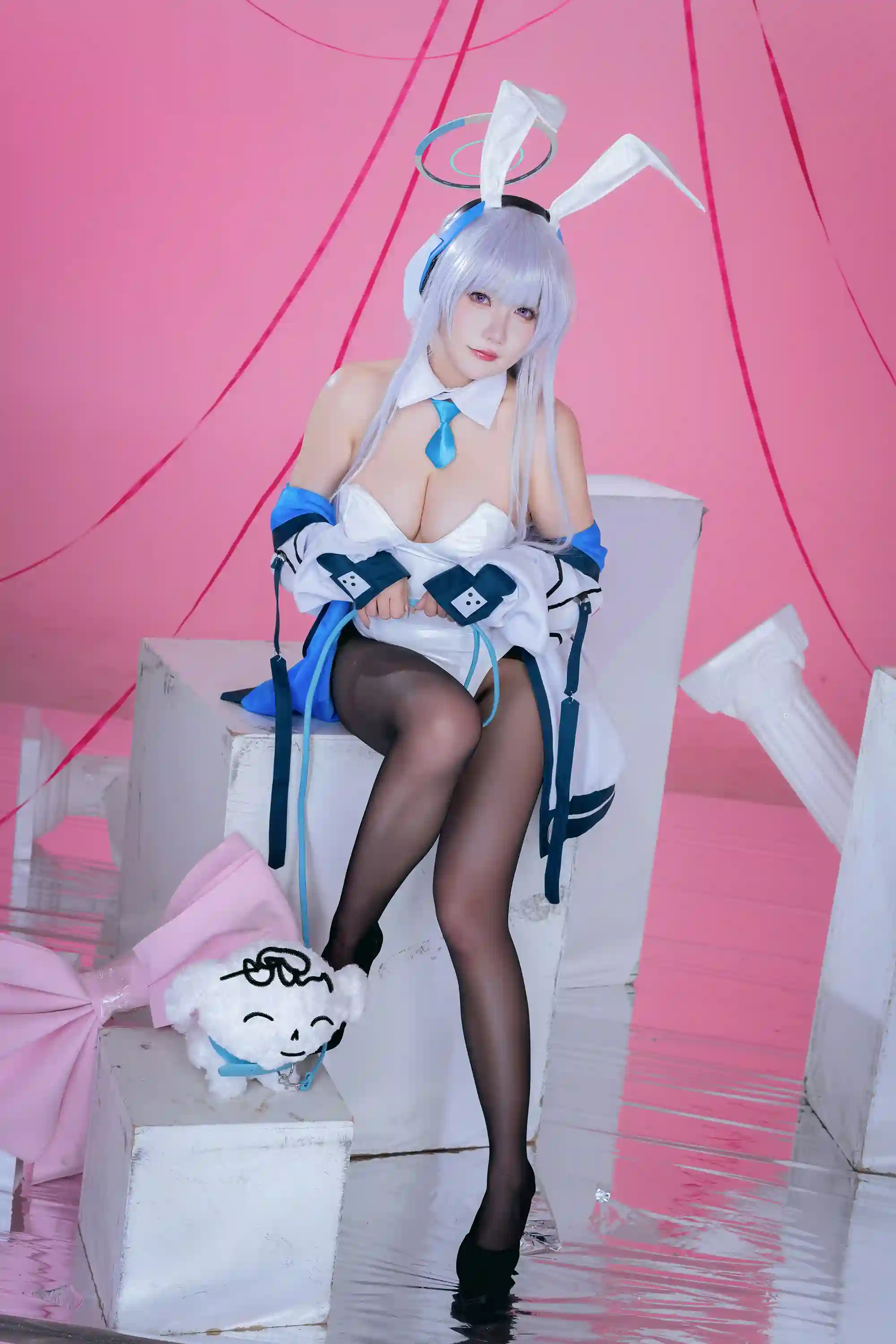 是一只熊仔吗 (Shi yi zhixiong zi ma) cosplay Ushio Noa - Blue Archive (28).webp