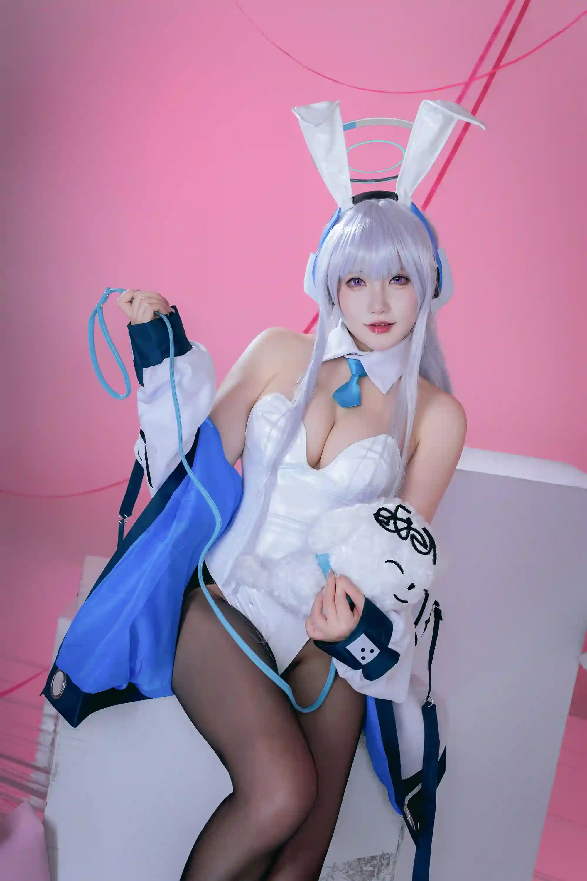 是一只熊仔吗 (Shi yi zhixiong zi ma) cosplay Ushio Noa - Blue Archive (32).webp