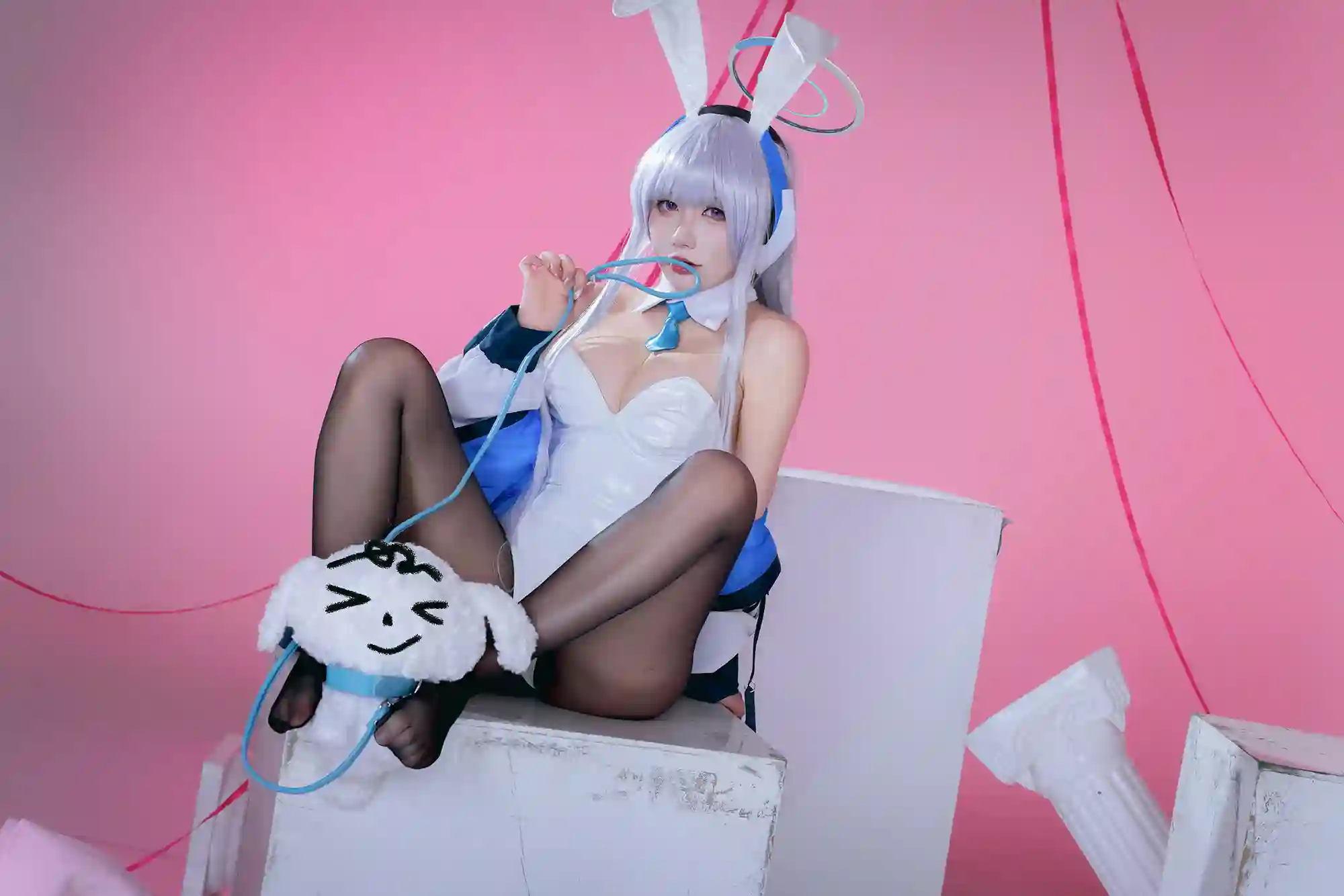 是一只熊仔吗 (Shi yi zhixiong zi ma) cosplay Ushio Noa - Blue Archive (45).webp