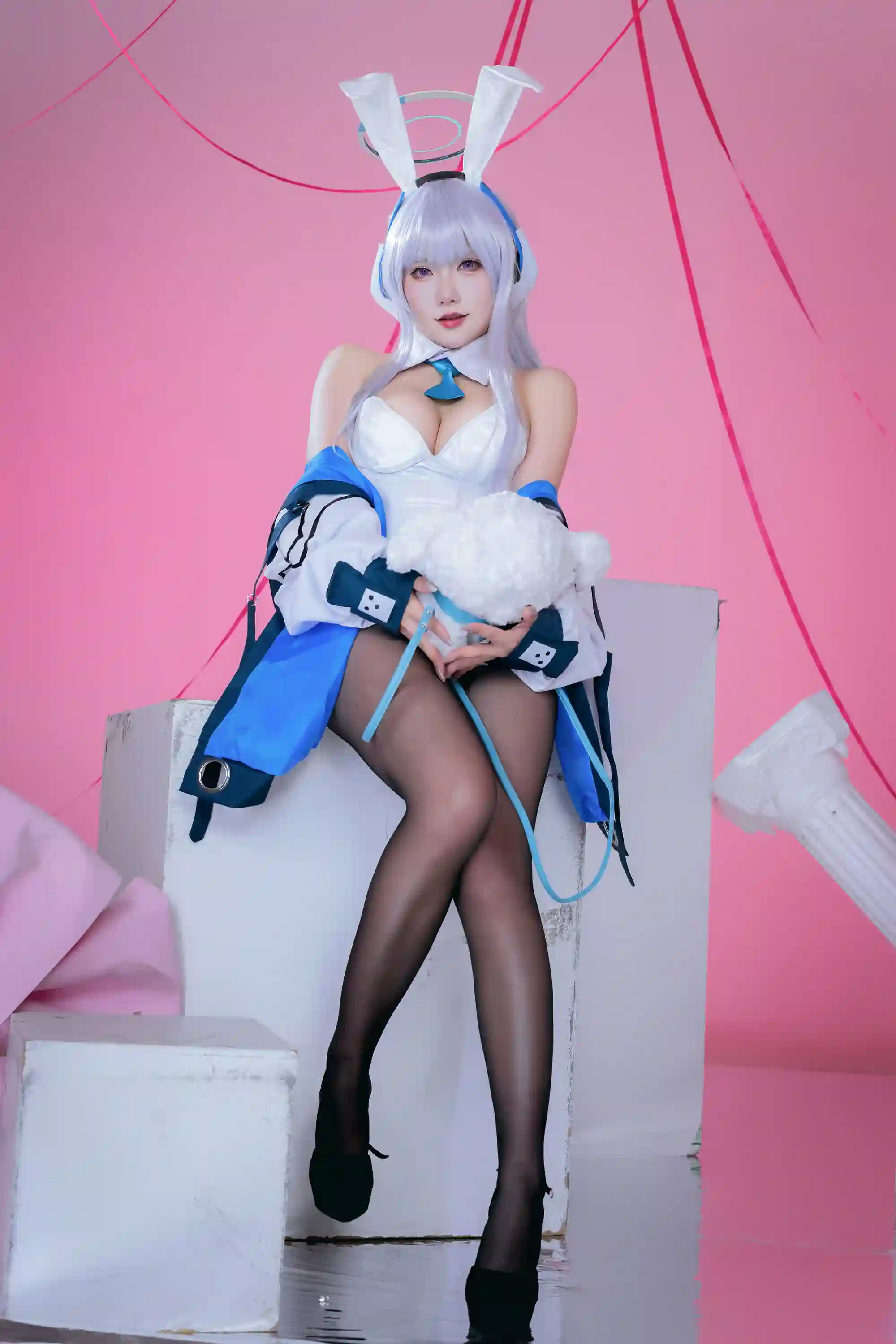 是一只熊仔吗 (Shi yi zhixiong zi ma) cosplay Ushio Noa - Blue Archive (33).webp