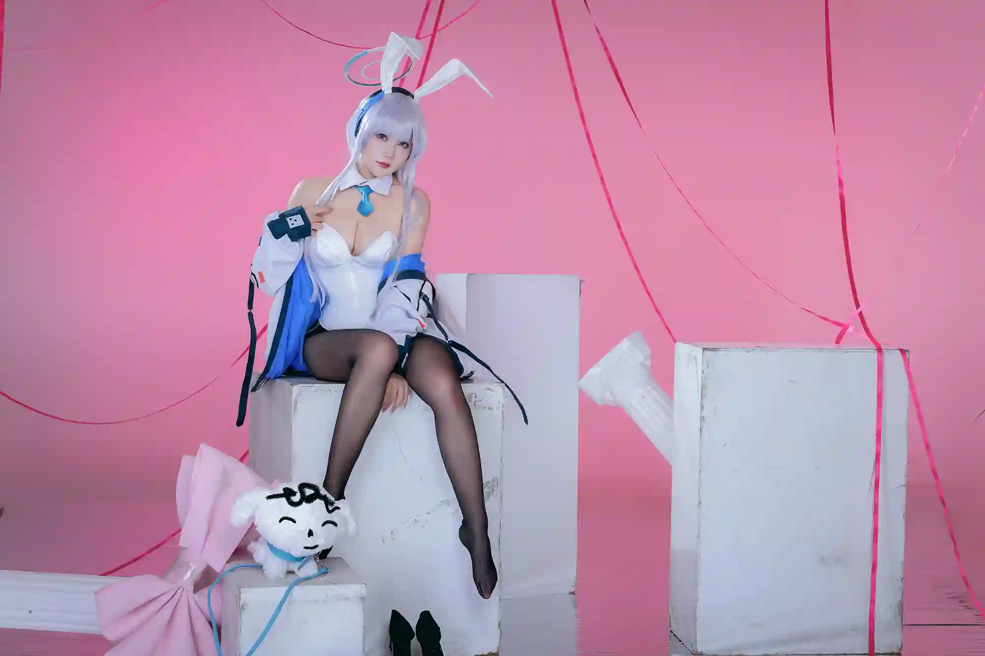 是一只熊仔吗 (Shi yi zhixiong zi ma) cosplay Ushio Noa - Blue Archive (43).webp