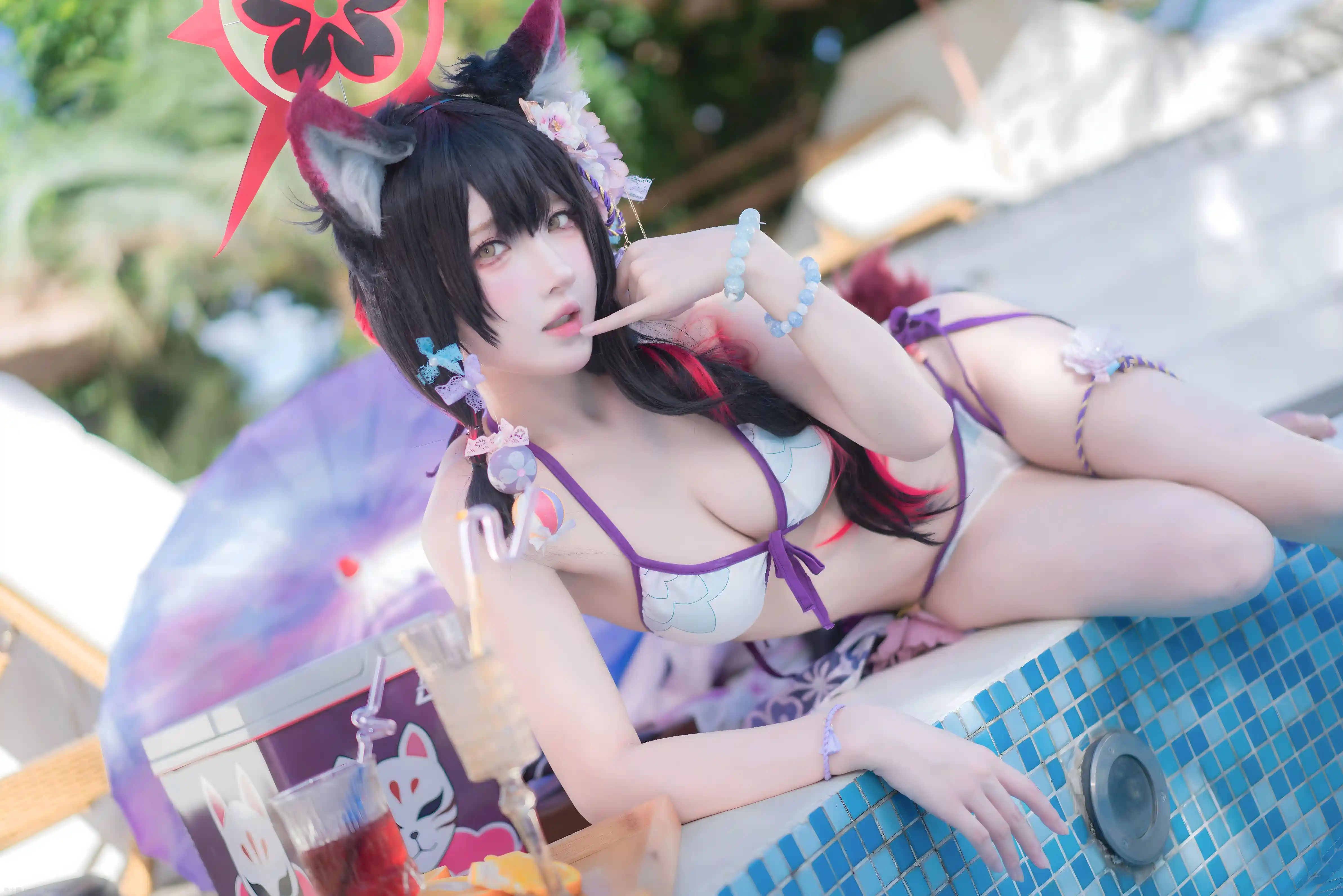 Abaoyeshitunia1 (阿包也是兔娘) cosplay Kosaka Wakamo Swimsuit - Blue Archive (21) - 022330.xyz.webp