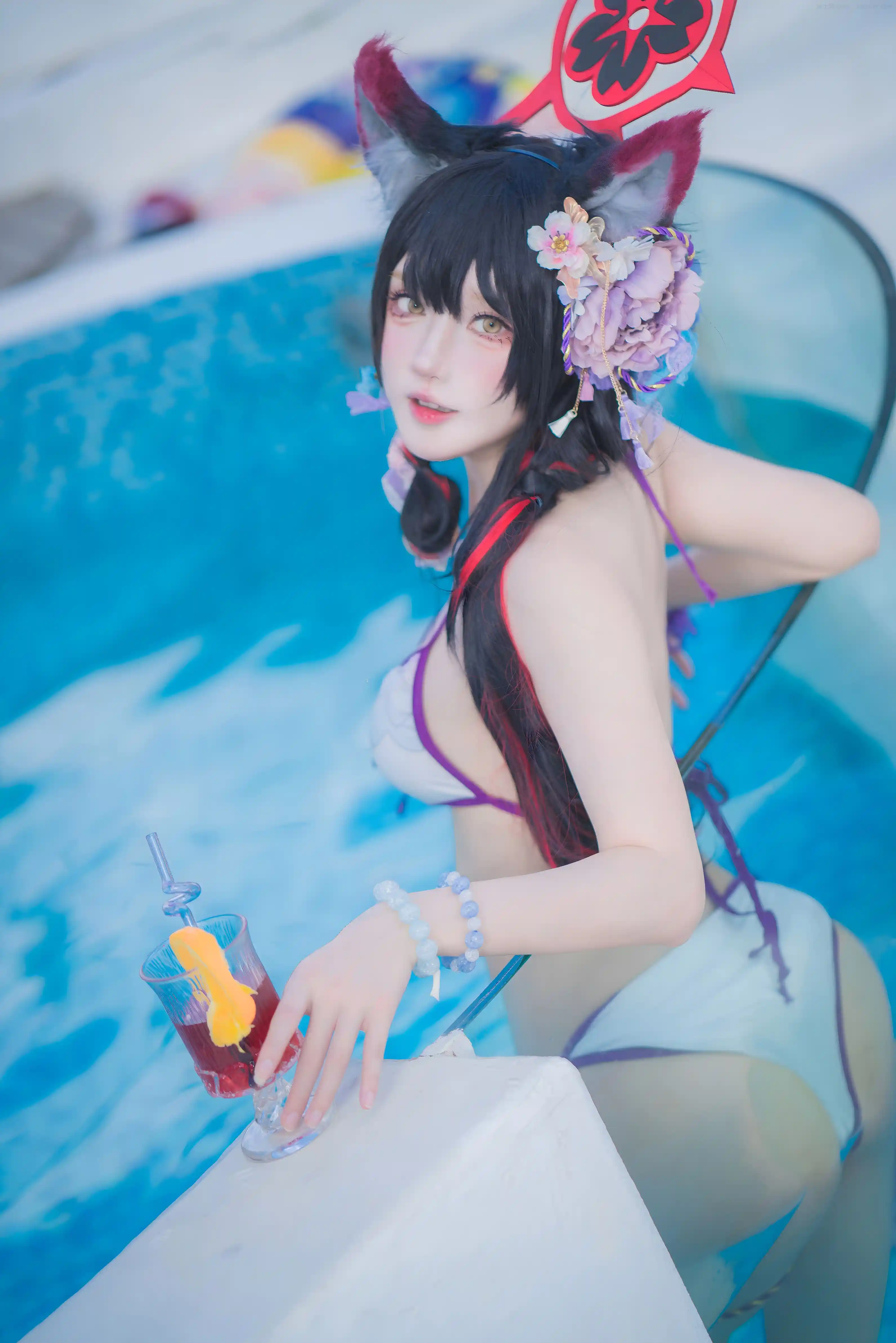 Abaoyeshitunia1 (阿包也是兔娘) cosplay Kosaka Wakamo Swimsuit - Blue Archive (26) - 022330.xyz.webp