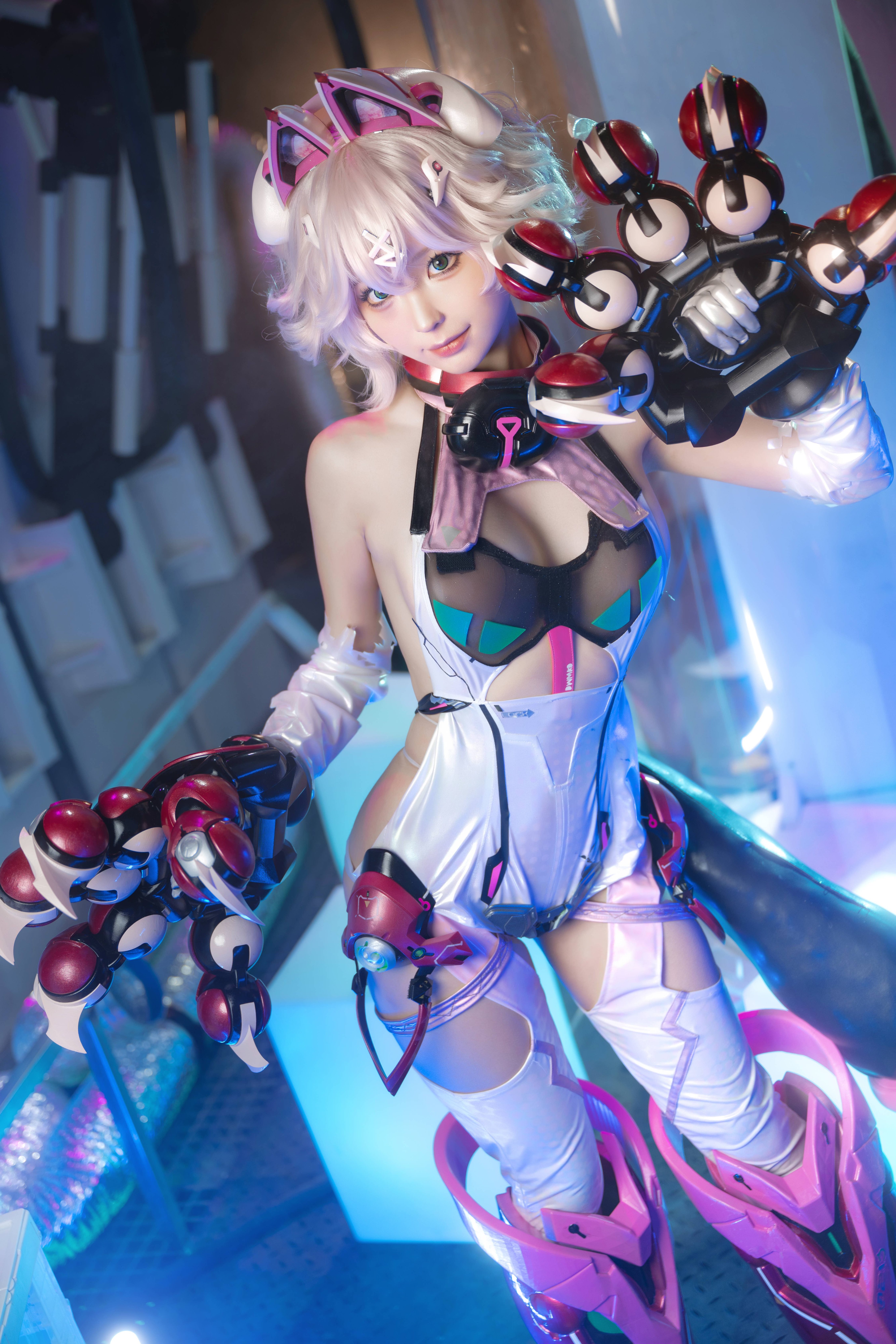 蠢沫沫 –  绯猁